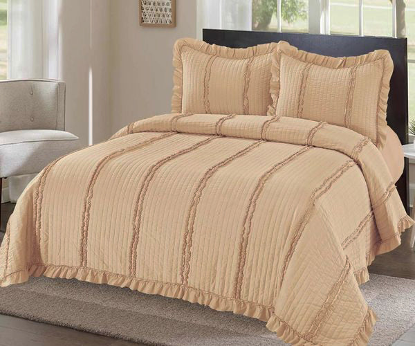 Луксозна кувертюра от 100% памук - кремав цвят с бродирани линии