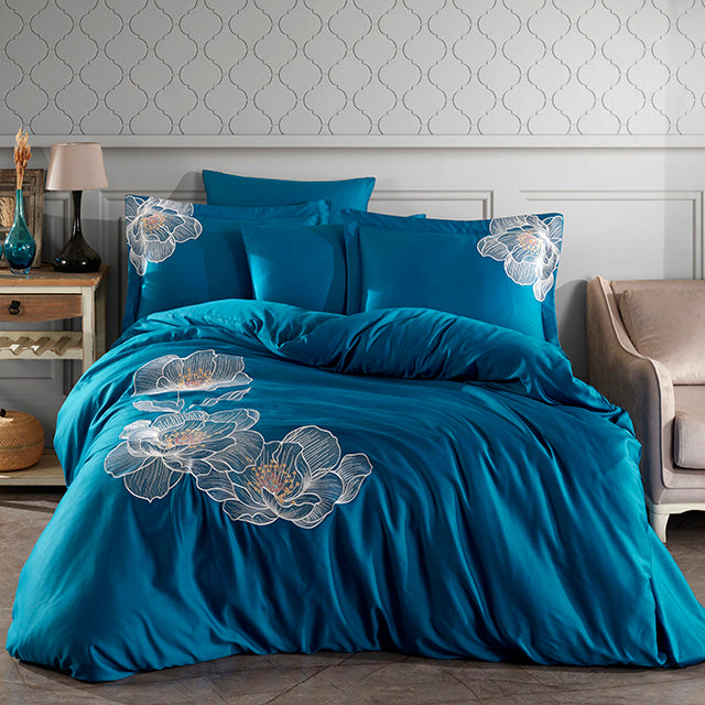 Луксозно спално бельо от бамбук с бродерия - Calista Petrol