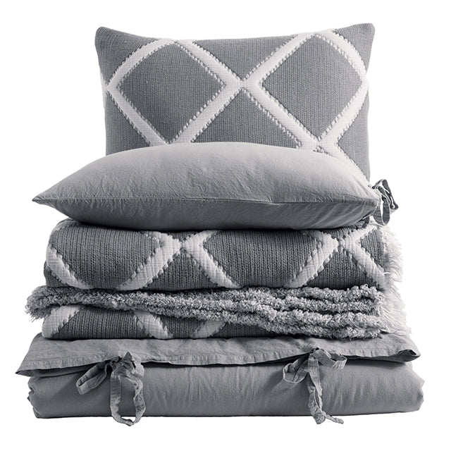 Луксозно спално бельо с покривало и бродерия - Gracia Antrasit