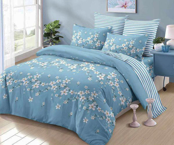 Спално бельо с ластик от 100% памук – синьо с бели цветя