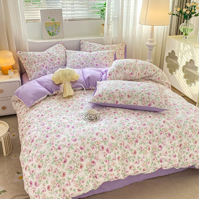 Спално бельо за приста с ластик - бяло и лилаво с малки цветчета