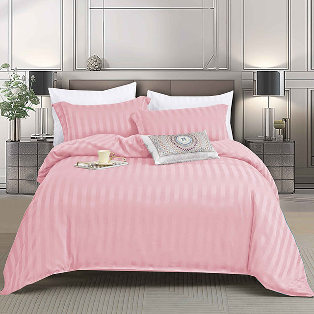 Едноцветно спално бельо с ластик - розово с райе