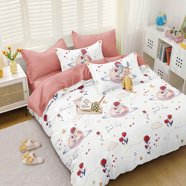 Спално бельо с ластик от 100% памук – бяло и розово с рози и планети