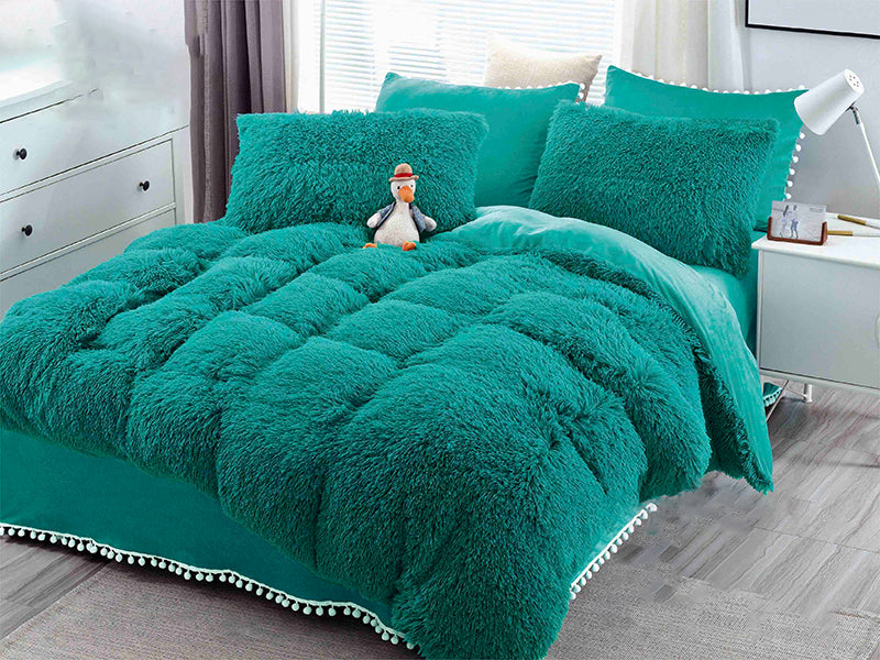 Едноцветен пухкав спален комплект Shaggy – опалово зелено
