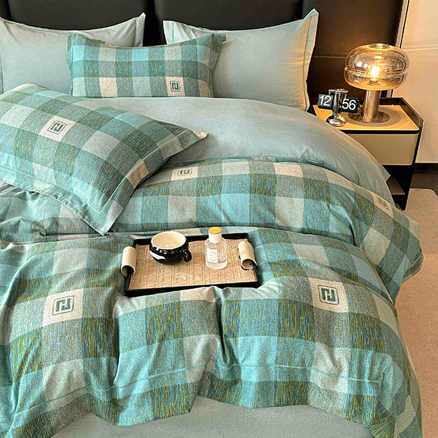 Спално бельо от бархет с ластик - светлозелено с квадратчета