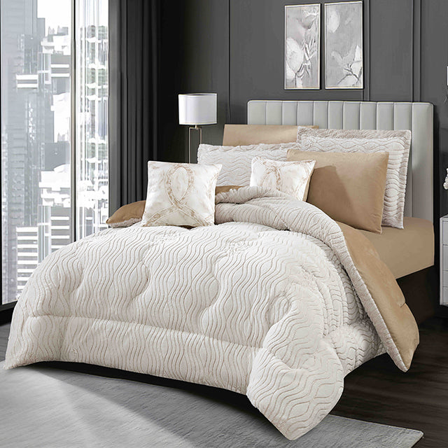 Луксозно спално бельо с изкуствен заешки косъм и кадифе - бяло и бежово