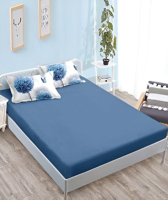 Спално бельо с ластик - бяло и синьо с глухарчета и пеперуди