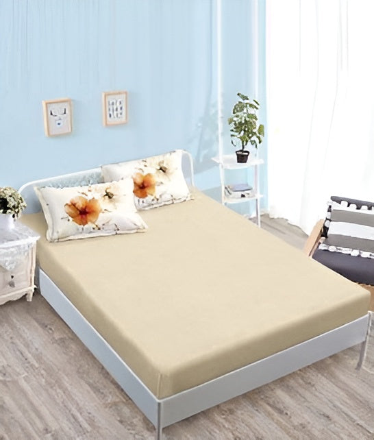 Спално бельо с ластик - цвят крем с цветя