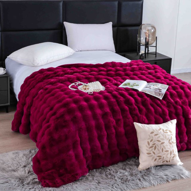 Луксозно одеяло с изкуствен заешки косъм – бордо – FB1-09
