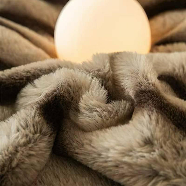 Луксозен комплект с изкуствен косъм от норка - светлокафяво и черно - MX-01