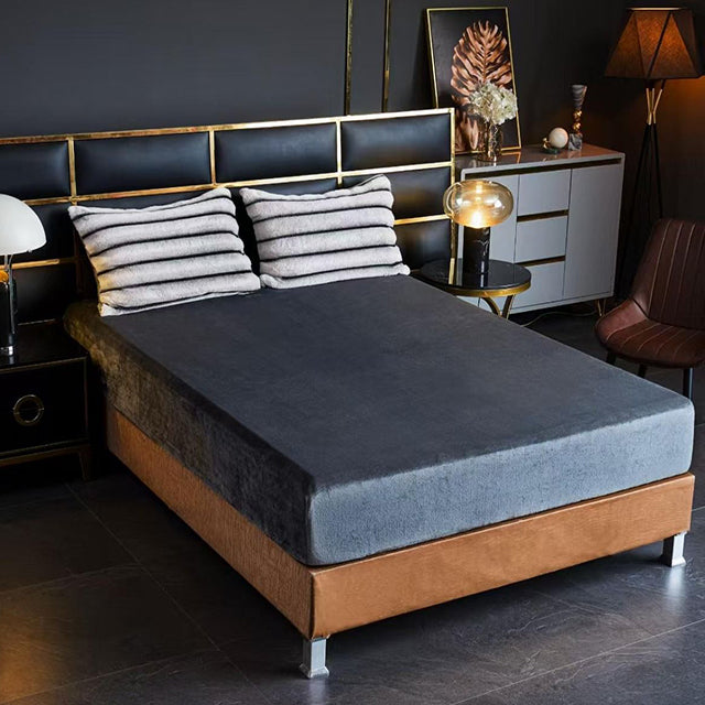 Луксозен комплект с изкуствен косъм от норка - светлосиво и черно - MX-02