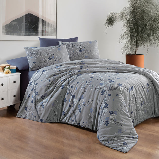 Спално бельо от ранфорс памук – сиво и синьо с клонки