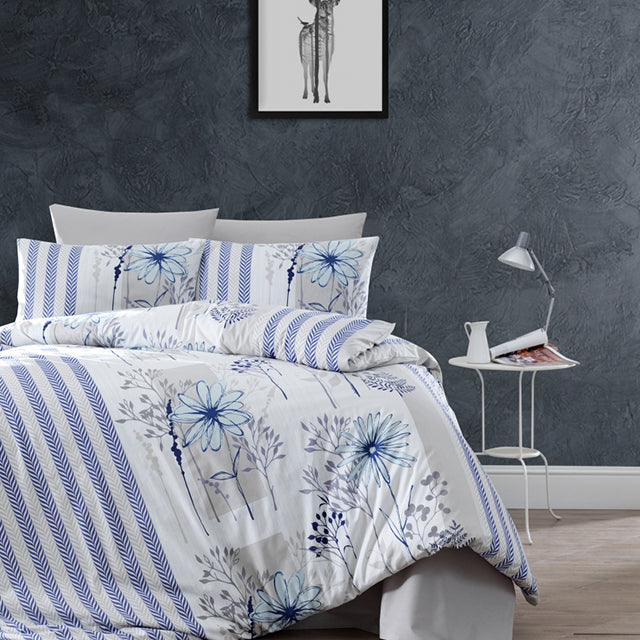 Спално бельо от ранфорс памук – бяло и синьо с цветя и ленти