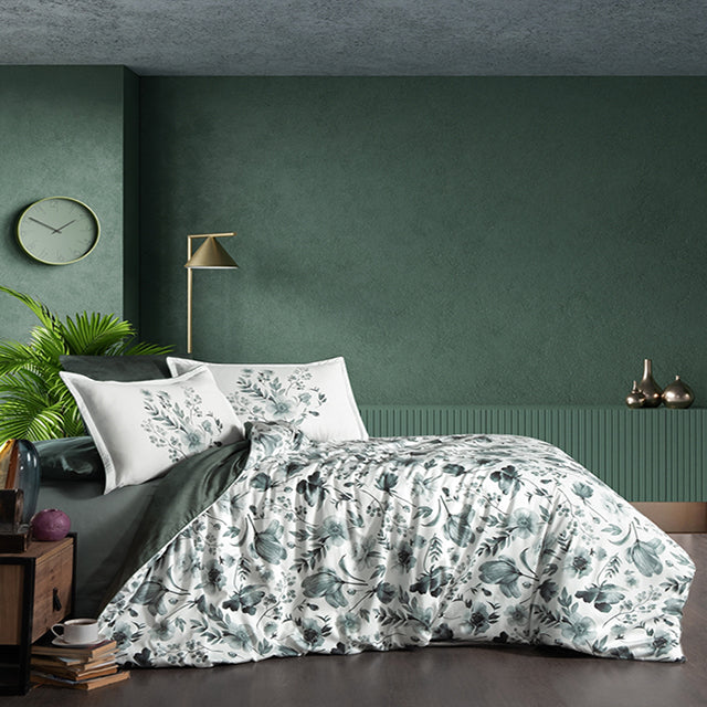 3D Спално бельо с памучен сатен – бяло със зелени цветя