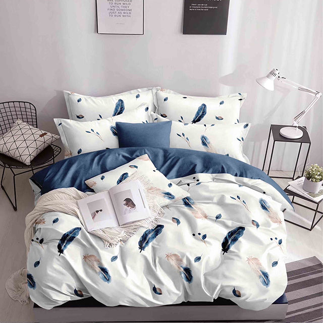 Единично спално бельо с ластик – бяло и синьо с пера