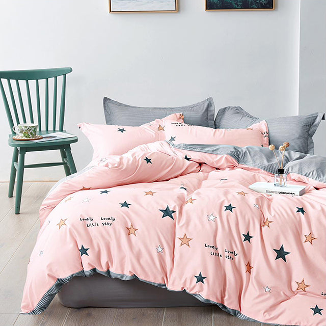 Спално бельо от поликотън – розово и сиво със звездички