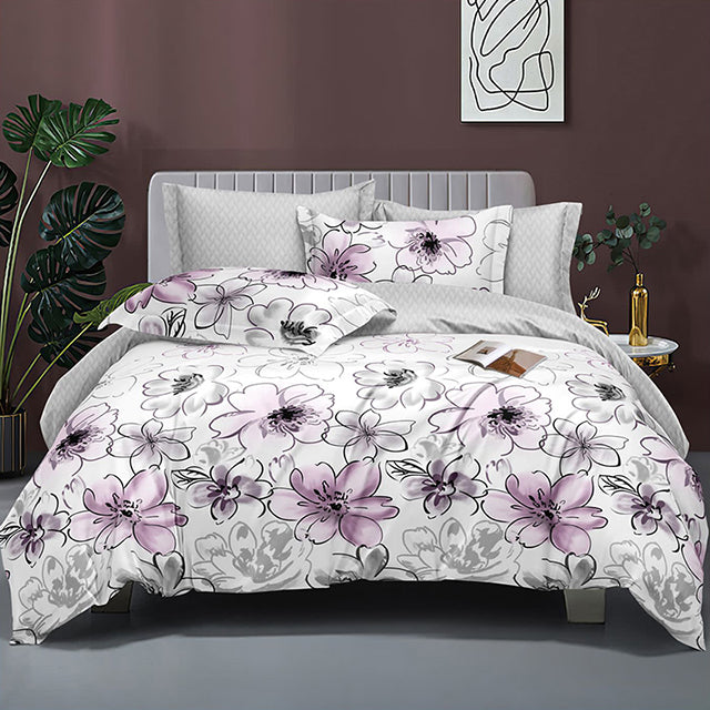 Спално бельо от поликотън – бяло и сиво с лилаво розови цветя