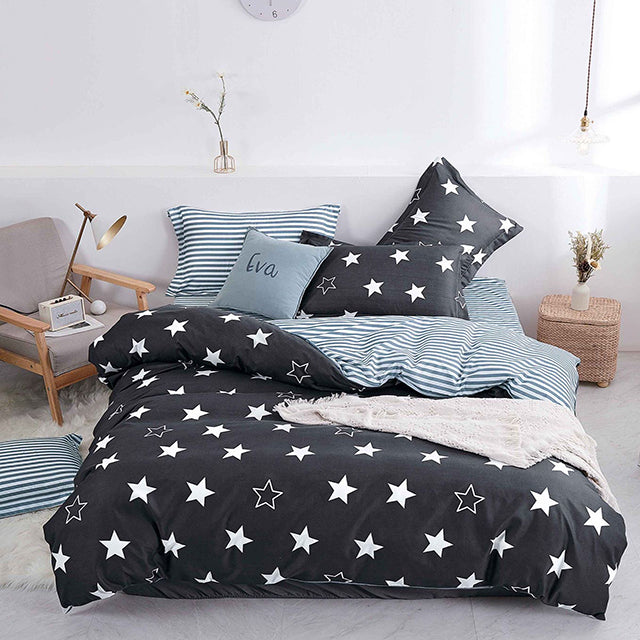Спално бельо от поликотън – сиво със звездички и райе