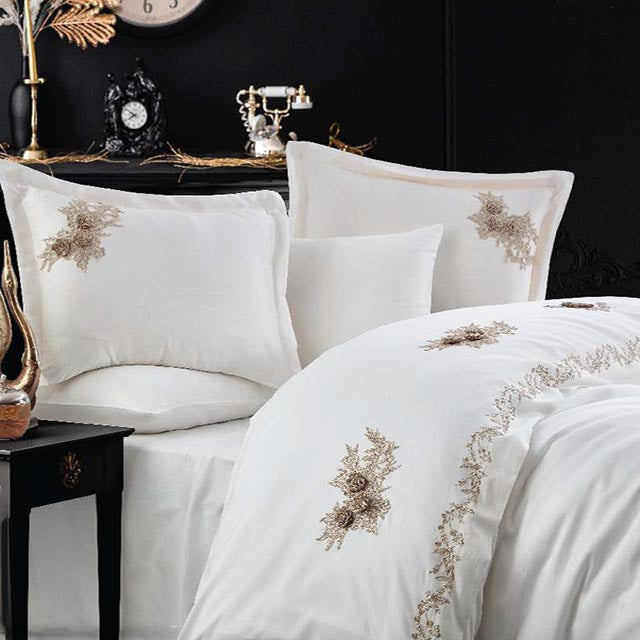 Луксозно спално бельо от бамбук с бродерия - Safir - Krem