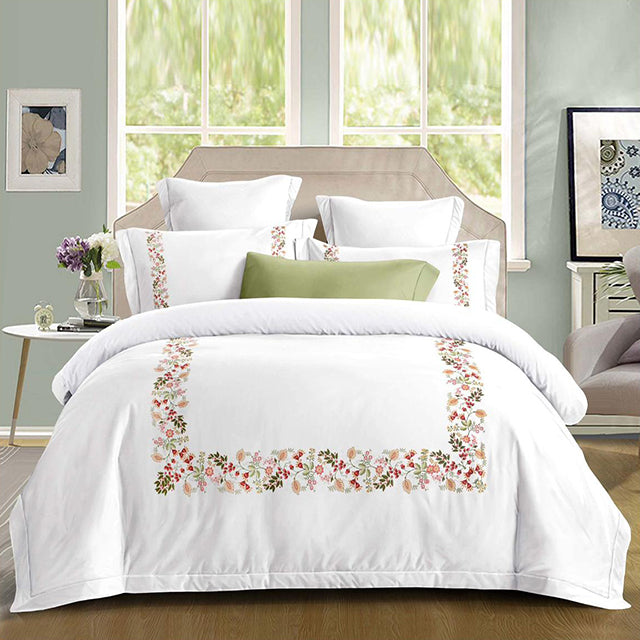 Луксозно спално бельо с ластик – бяло с пъстри цветя