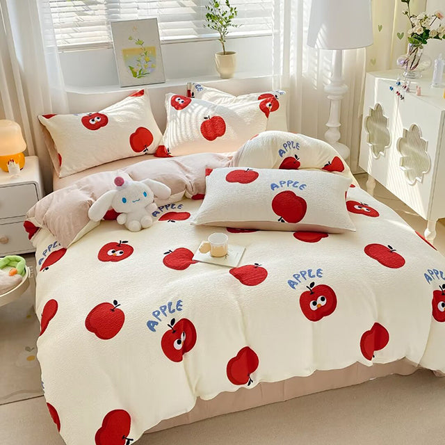 Спално бельо за приста с ластик - бяло с ябълки