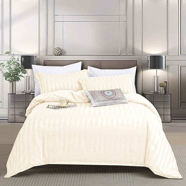 Едноцветно спално бельо с ластик - цвят крем с райе 