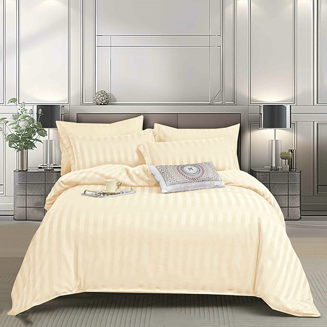 Едноцветно спално бельо с ластик 6 части - цвят шампанско с райе