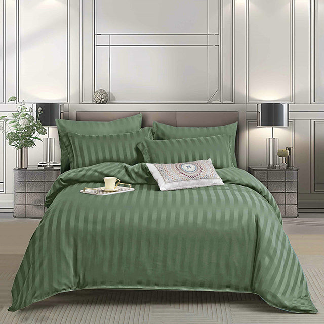 Едноцветно спално бельо с ластик 6 части - зелено с райе