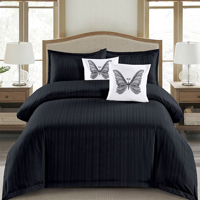 Едноцветно спално бельо с ластик - черно