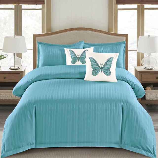 Едноцветно спално бельо с ластик - светлосиньо