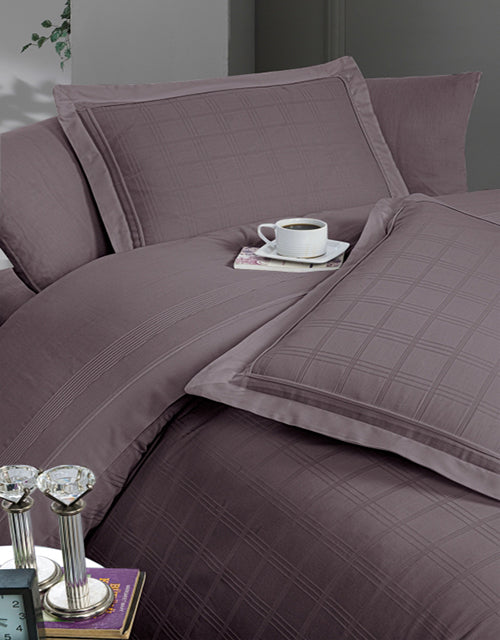 Спално бельо от VIP памучен сатен - лилаво с квадрати