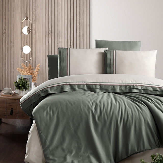 Спално бельо от VIP памучен сатен - тъмнозелено и мръснобяло