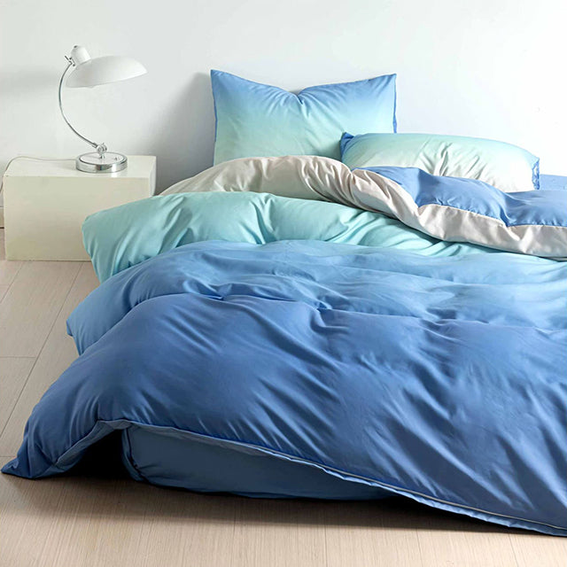 Спално бельо с ластик от 100% памук – светлосиньо с омбре ефект