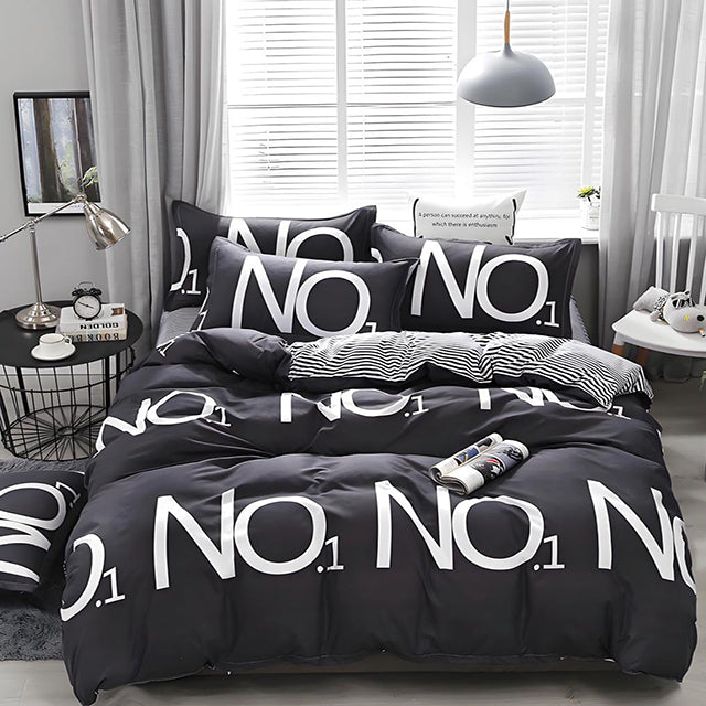 Спално бельо с ластик от 100% памук – черно с надписи и райе