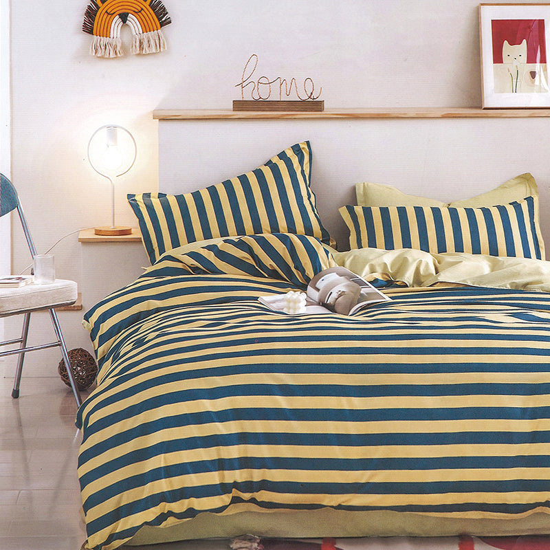 Спално бельо с ластик от 100% памук – жълто на тъмносини ивици