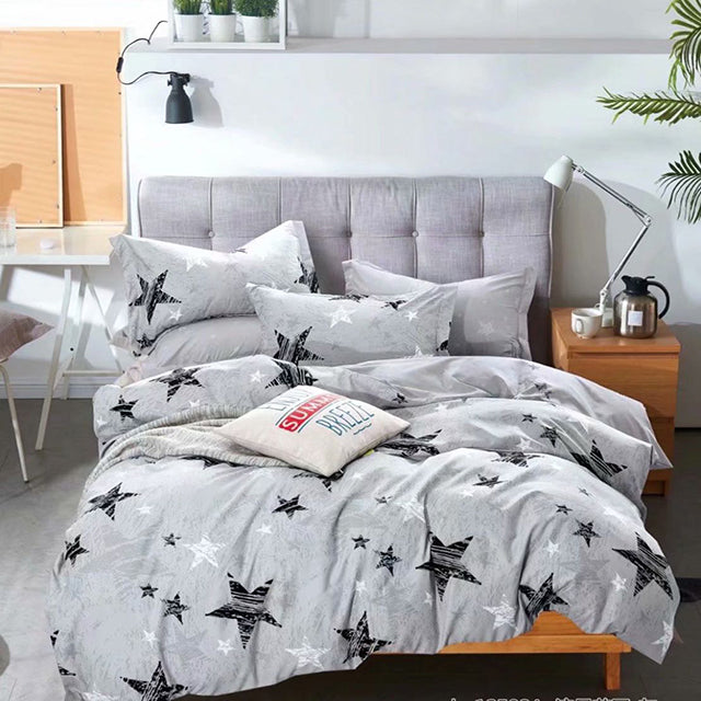 Спално бельо с ластик – сиво със звезди