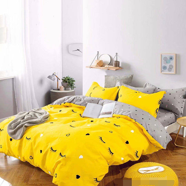 Спално бельо с ластик – жълто и сиво с мигли и сърца