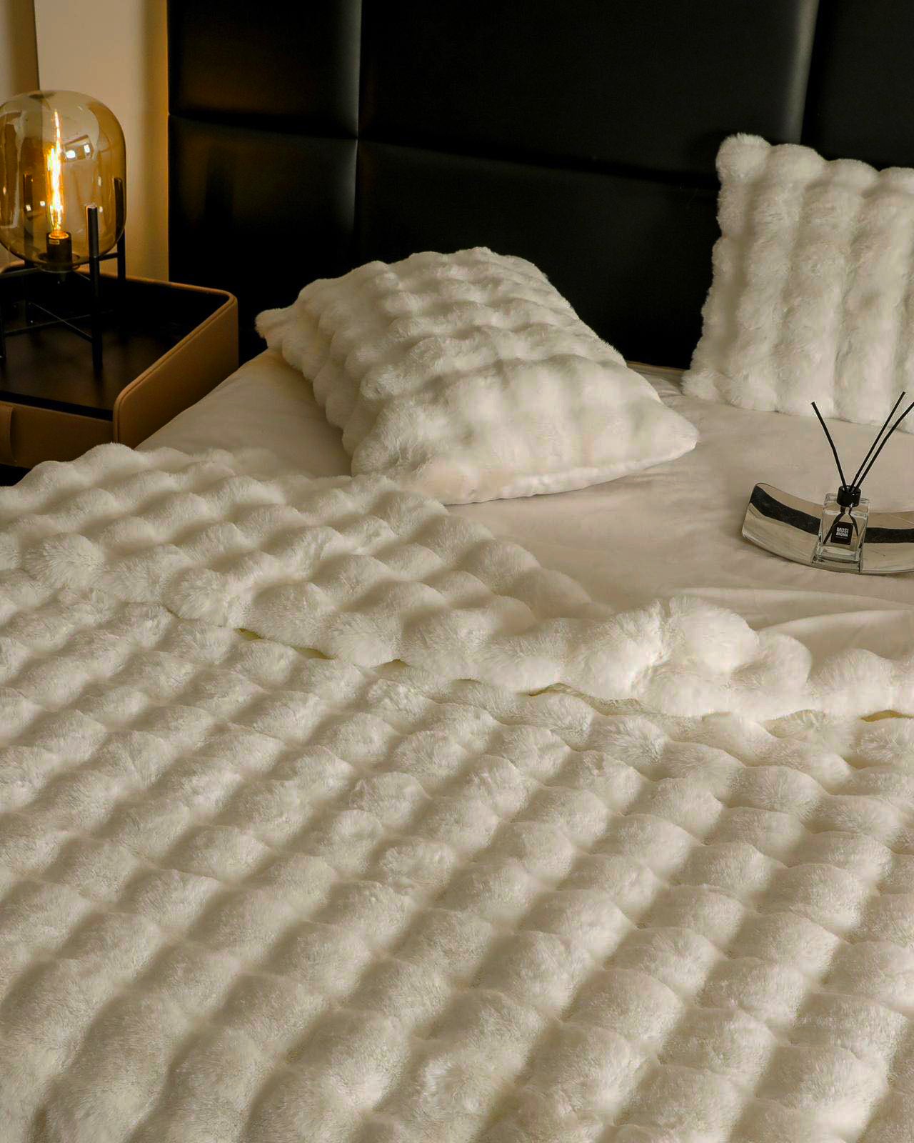 Спално бельо с изкуствен заешки косъм – екрю