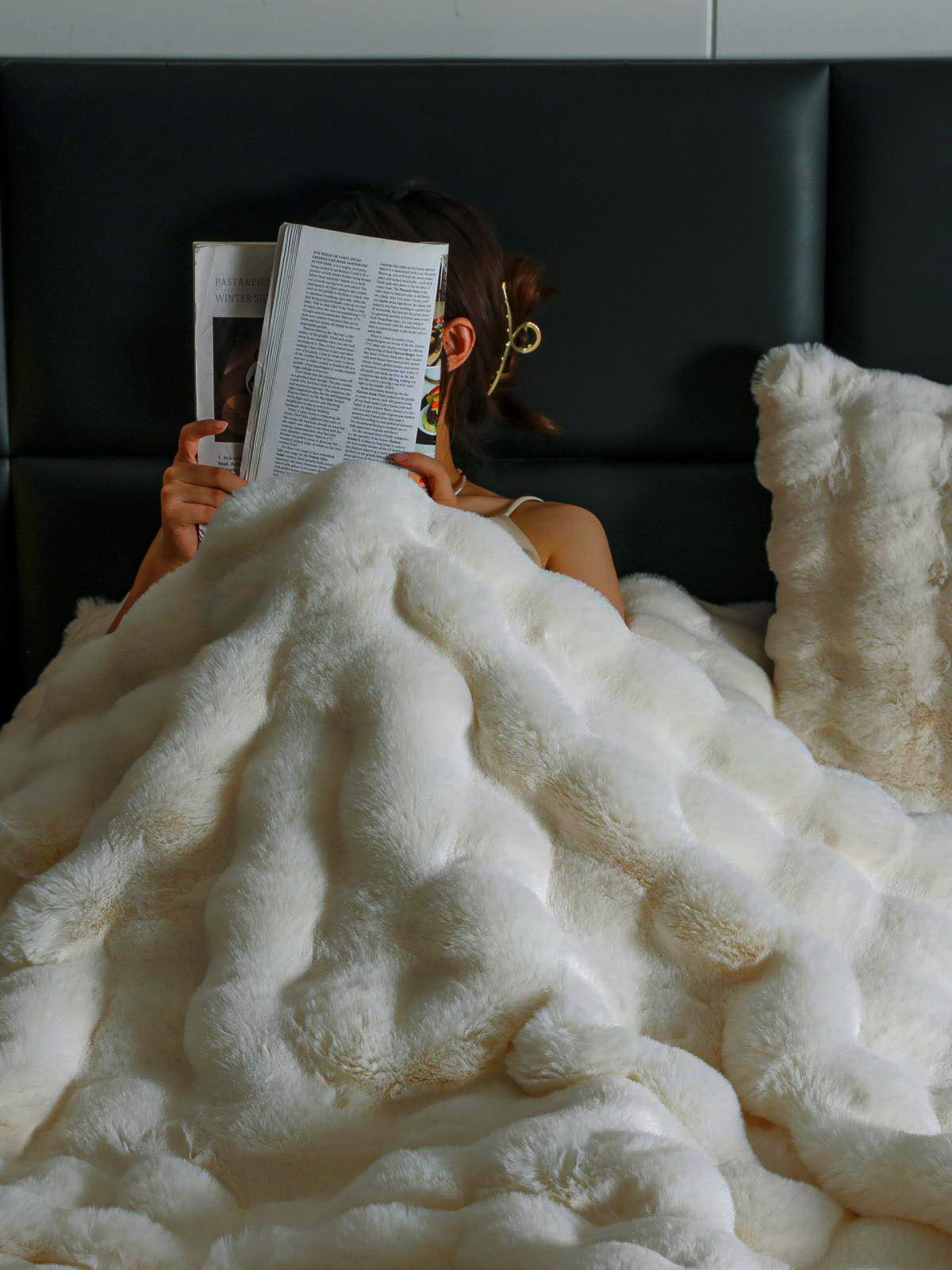 Спално бельо с изкуствен заешки косъм – екрю