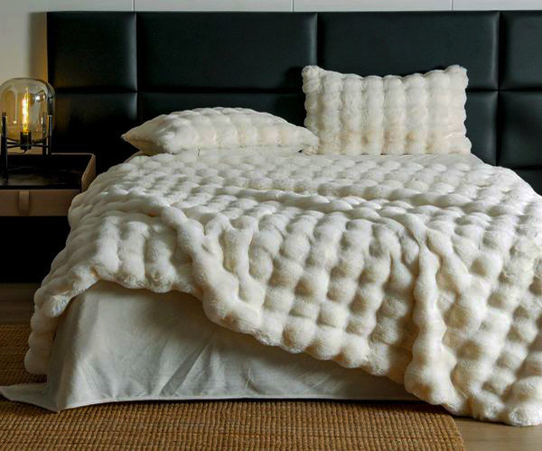 Спално бельо с изкуствен заешки косъм – екрю