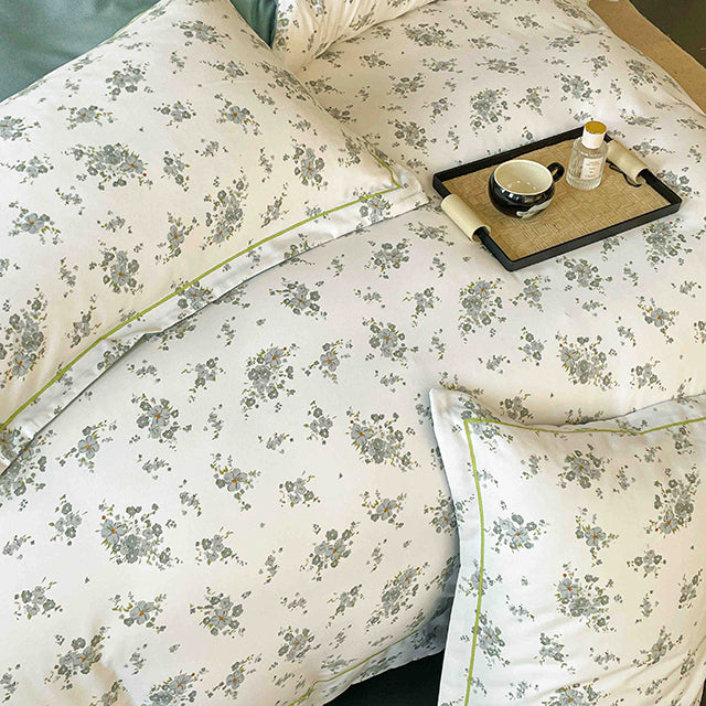 Спално бельо от бархет с ластик - цвят крем и мента с цветя