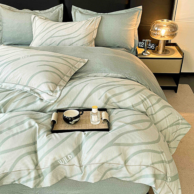 Спално бельо от бархет с ластик - светлозелено с ивици