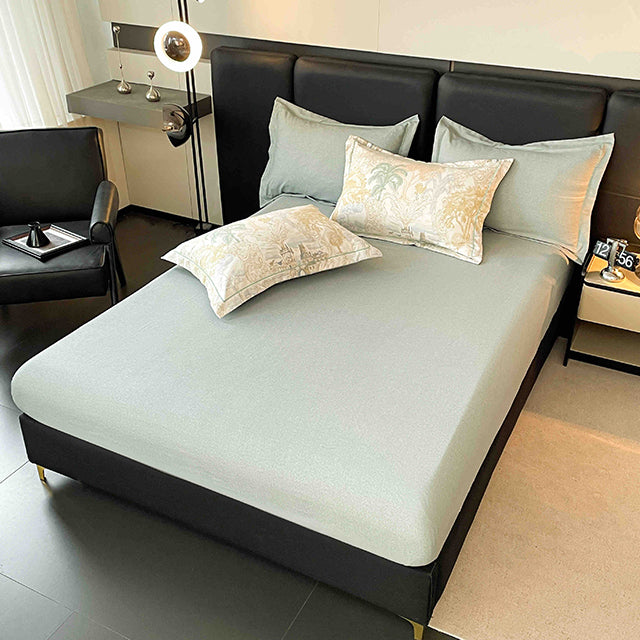 Спално бельо от бархет с ластик - цвят крем и зелено с пейзаж 