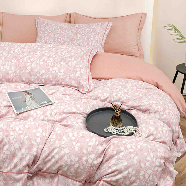 Спално бельо от бархет с ластик - розово с листенца