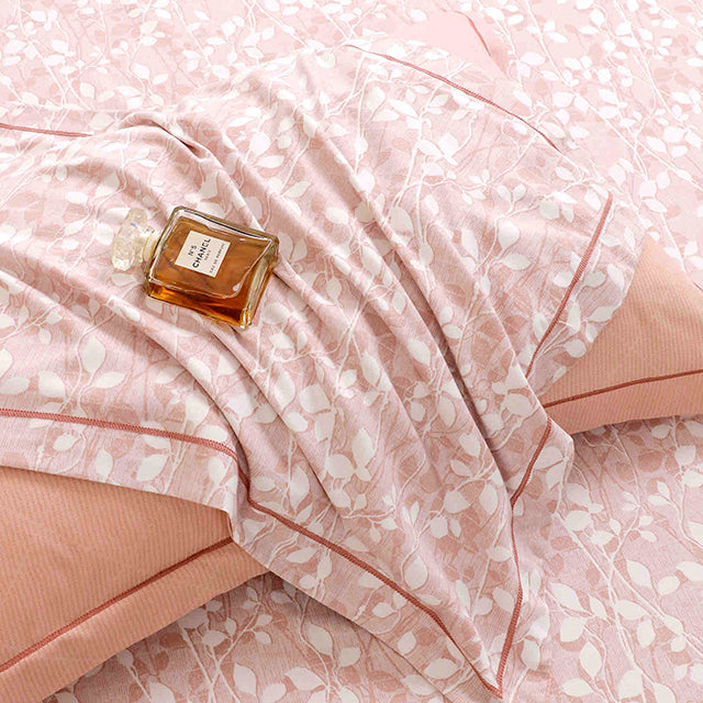 Спално бельо от бархет с ластик - розово с листенца