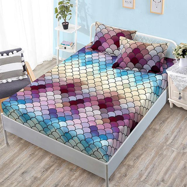 Спално бельо с ластик – с многоцветни фигури