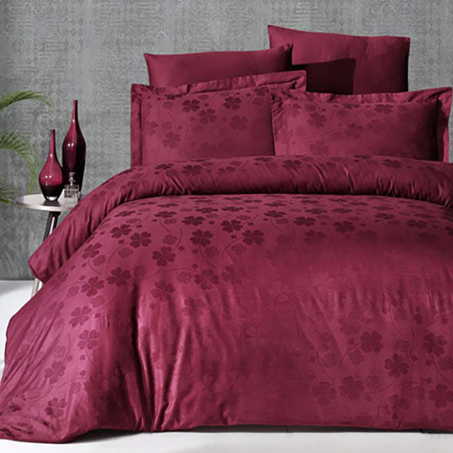 Луксозно спално бельо от Жакард Сатен - Clover Dark Red