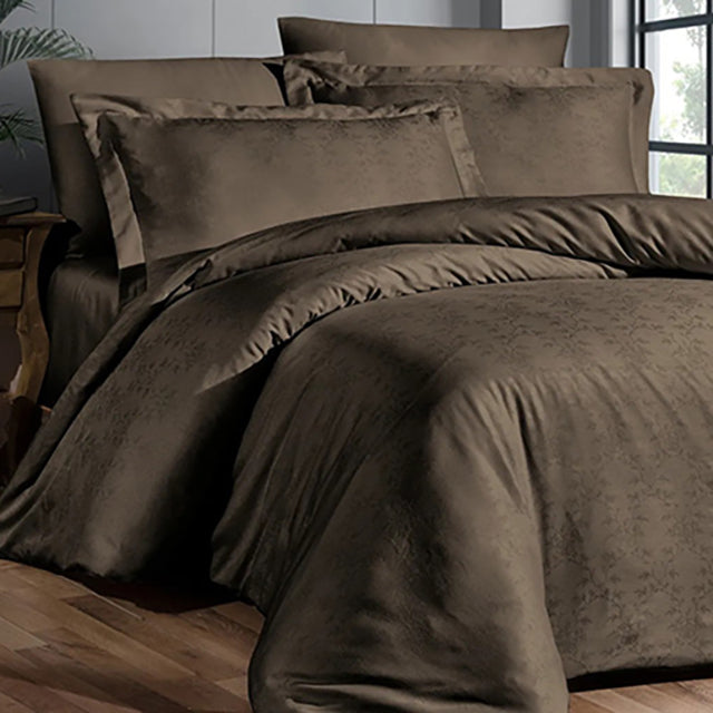 Луксозно спално бельо от Жакард Сатен - Amore Brown