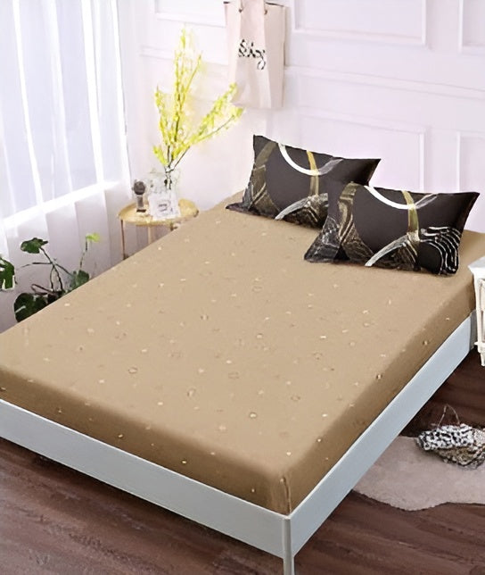 Спално бельо с ластик - тъмнокафяво и бежово с геометрични фигури