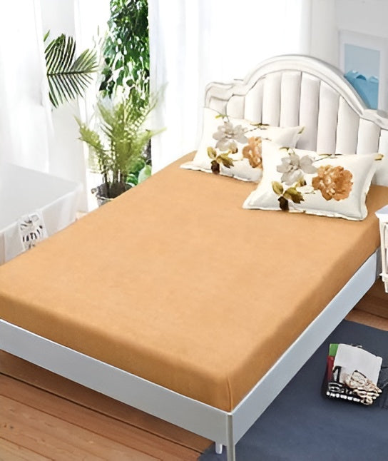 Спално бельо с ластик - бяло и кафяво с цветя